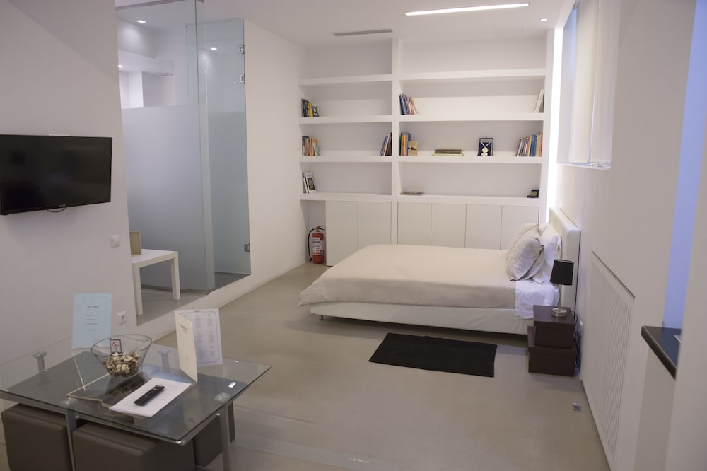 GK Athens 4