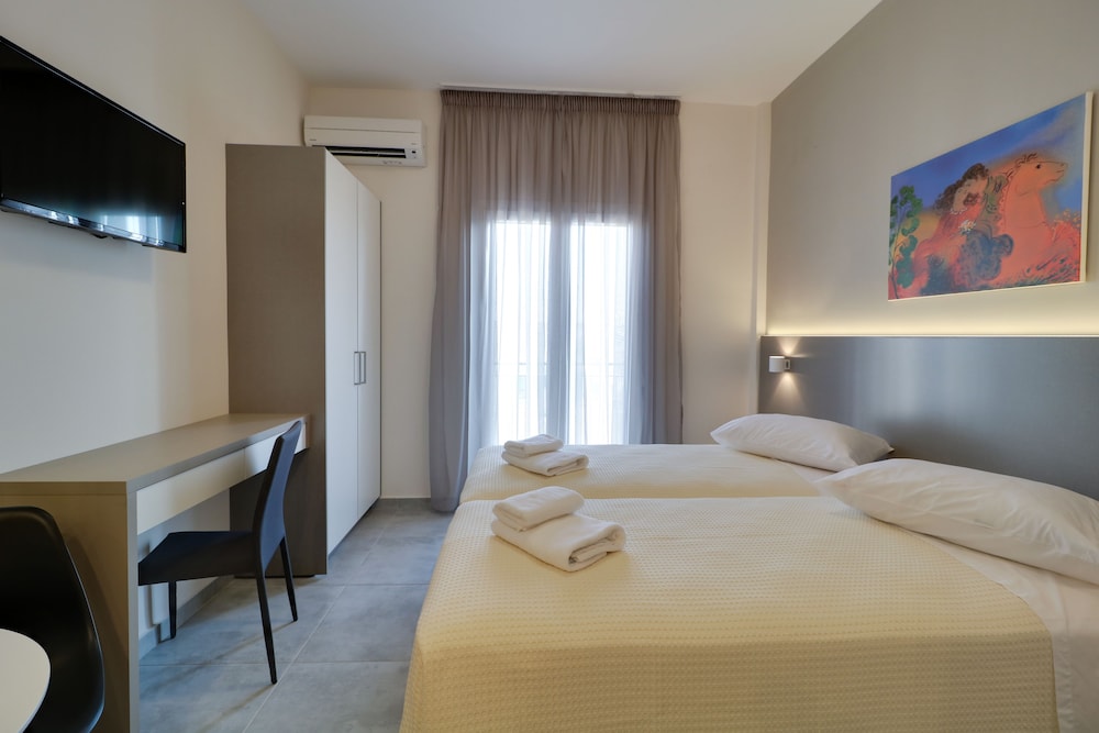 Athens Comfort Suites & Apartments 11