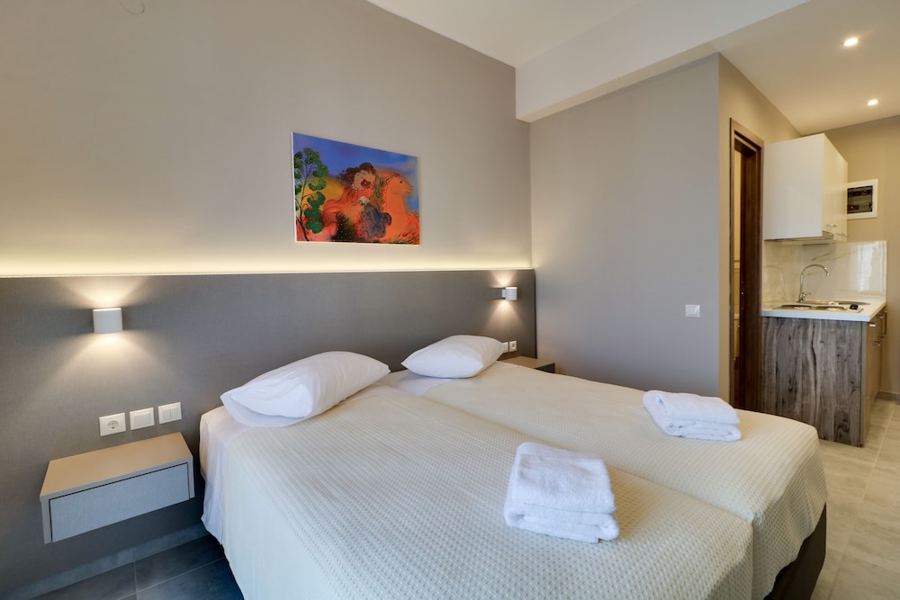 Athens Comfort Suites & Apartments 6