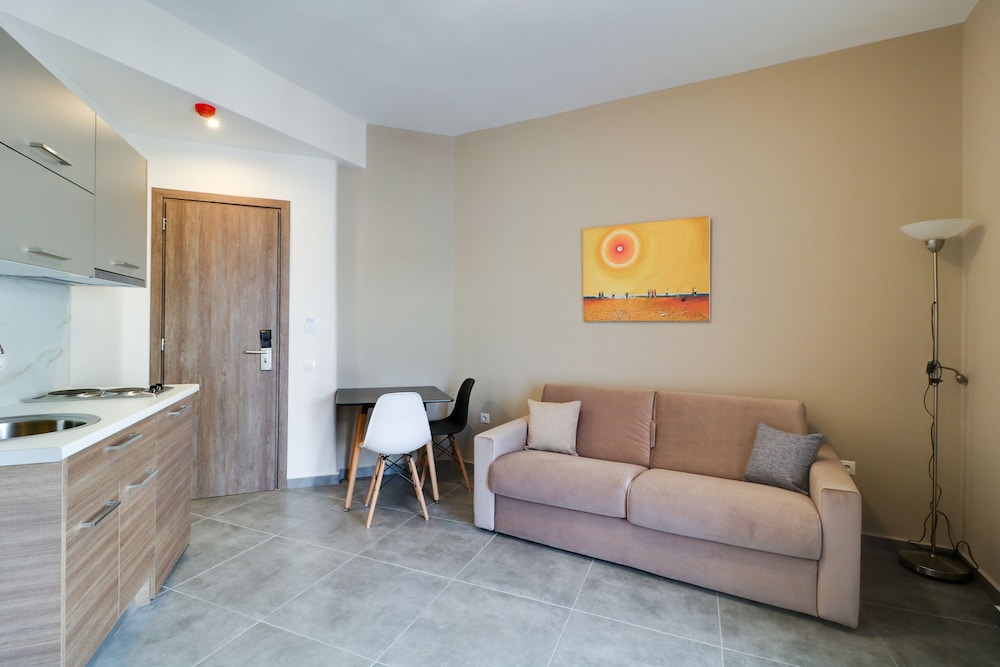 Athens Comfort Suites & Apartments 1