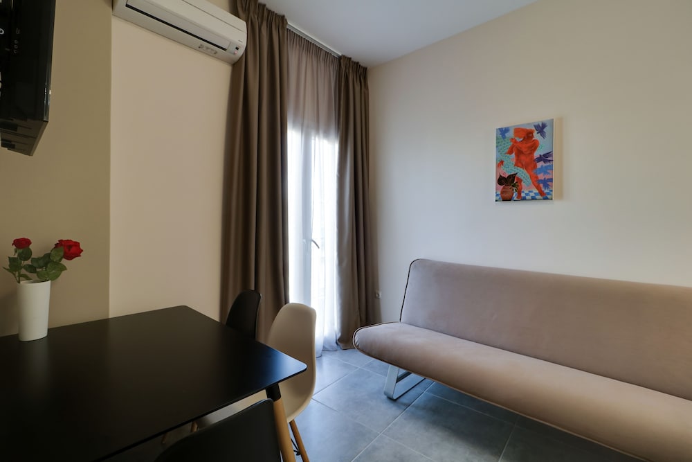 Athens Comfort Suites & Apartments 24