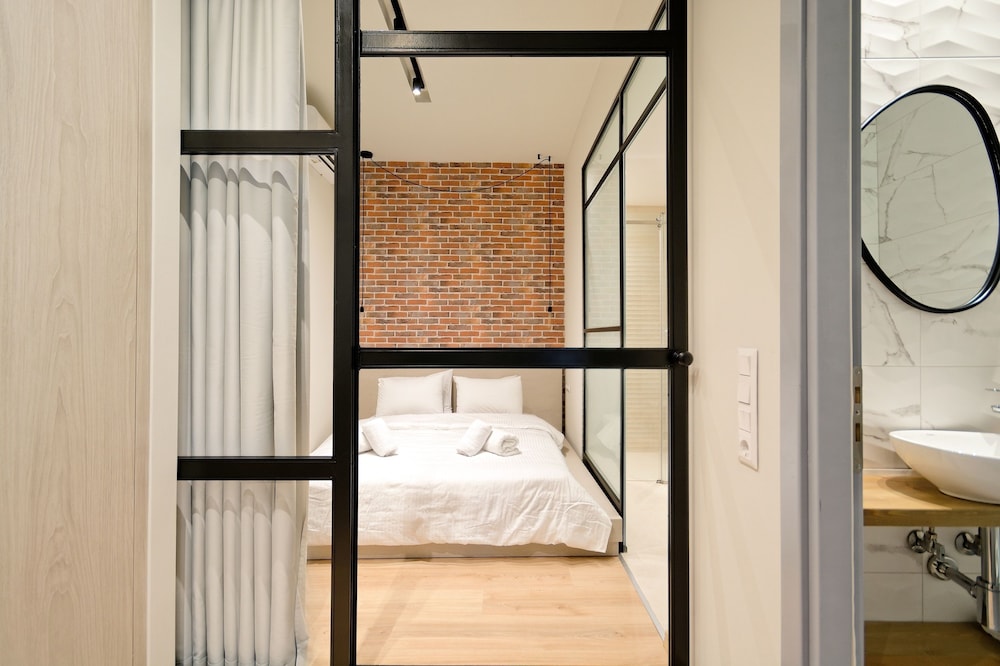 Muses Residence 22