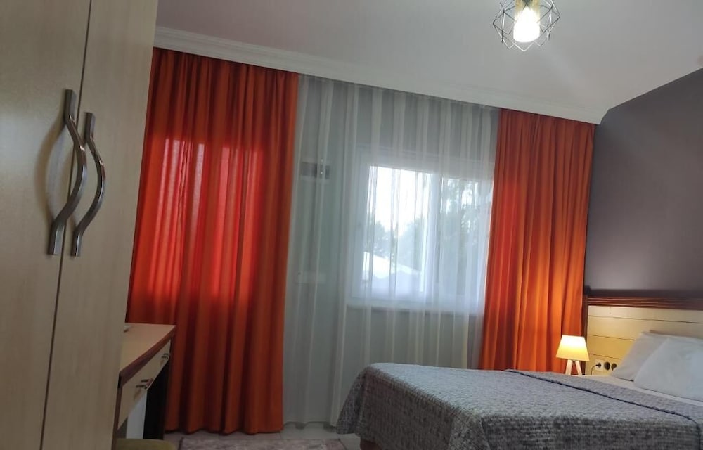 Nostalgia World Hotel 11