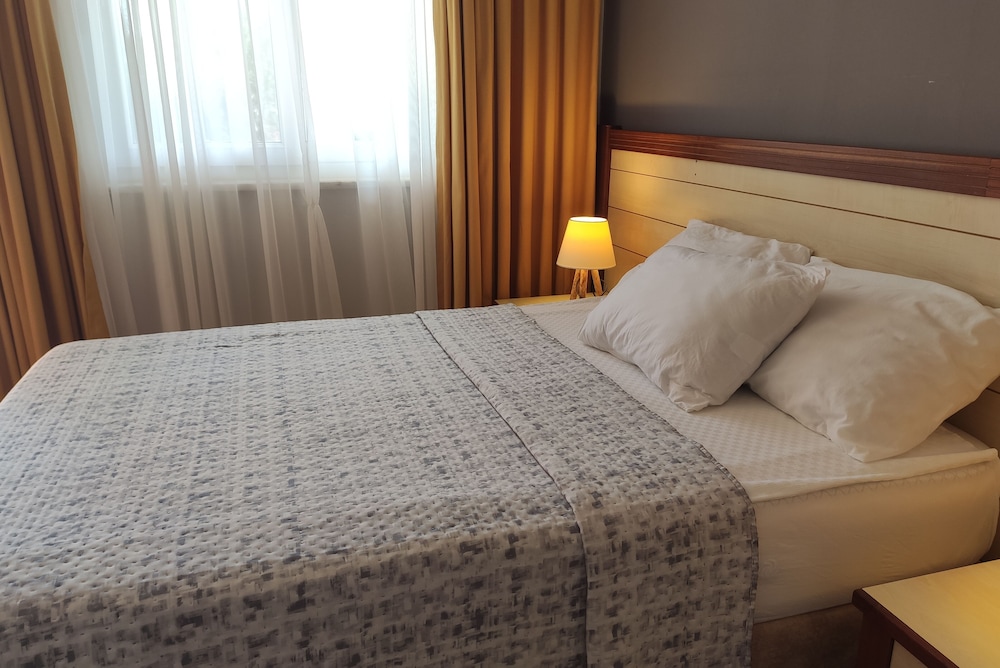 Nostalgia World Hotel 8