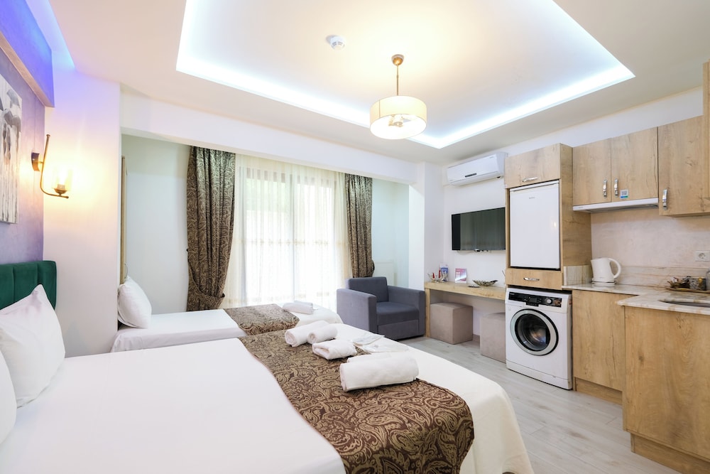 Loren Hotel Suites 4