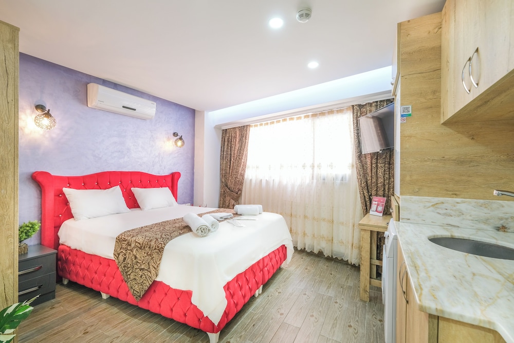 Loren Hotel Suites 22