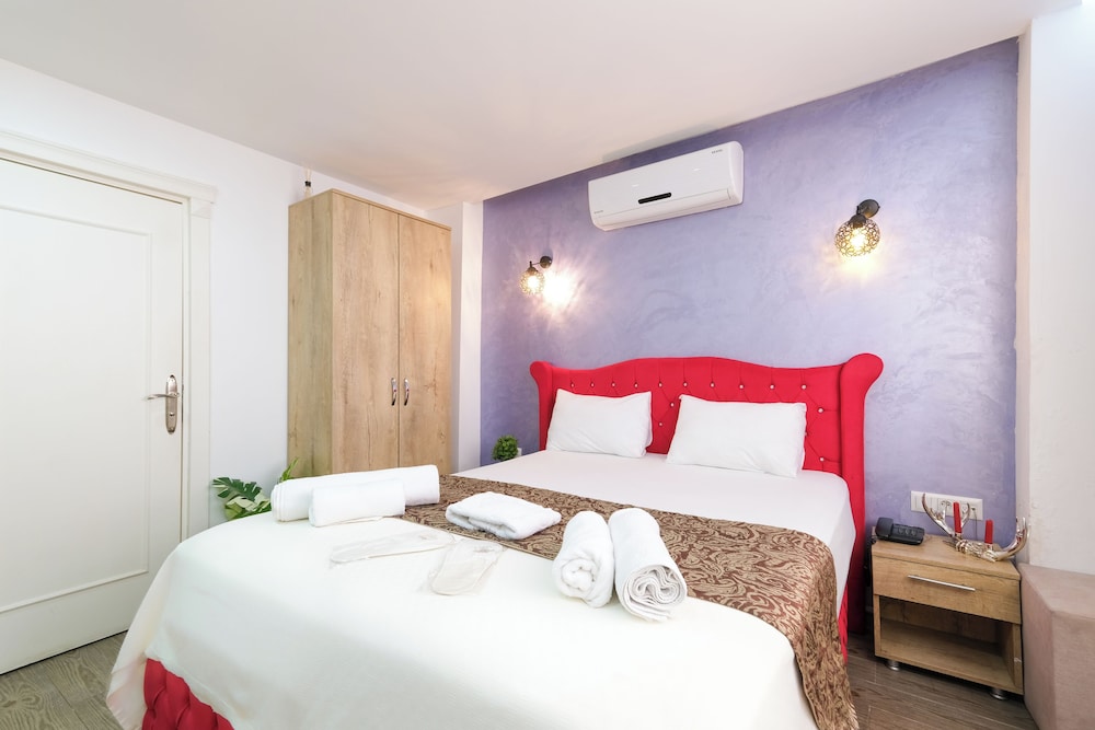 Loren Hotel Suites 24