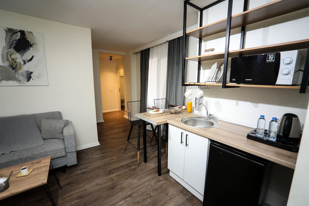 Arkem Hotel & Suite 1 4