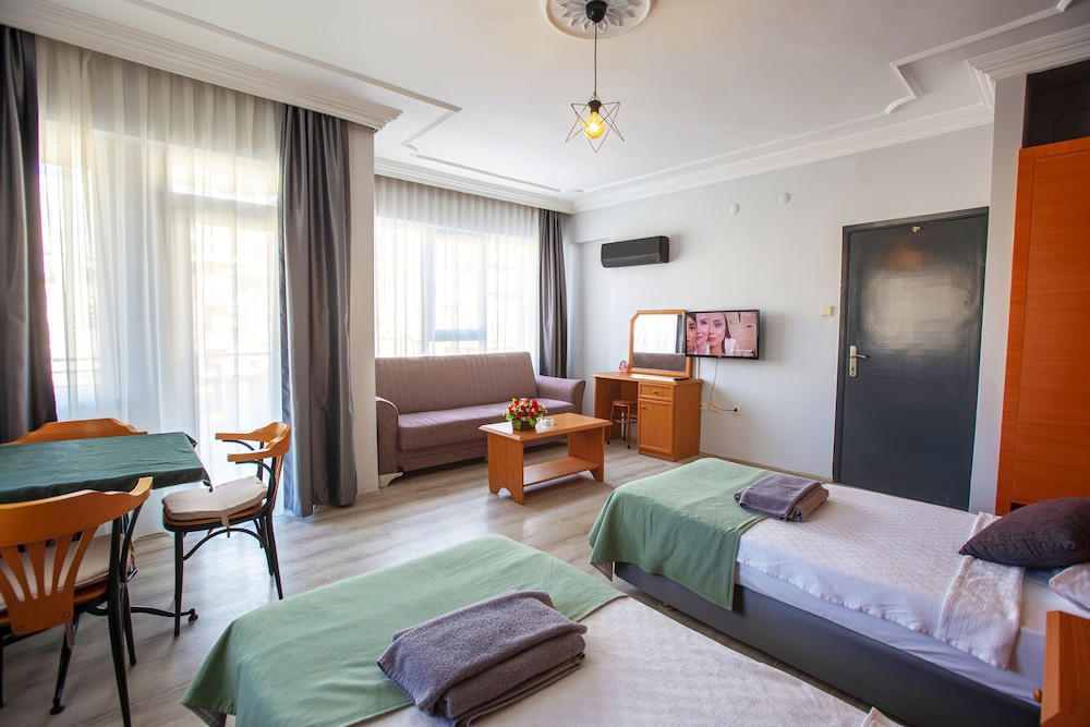 HMA Hotel & Suites 14
