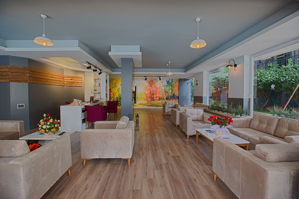 HMA Hotel & Suites 10