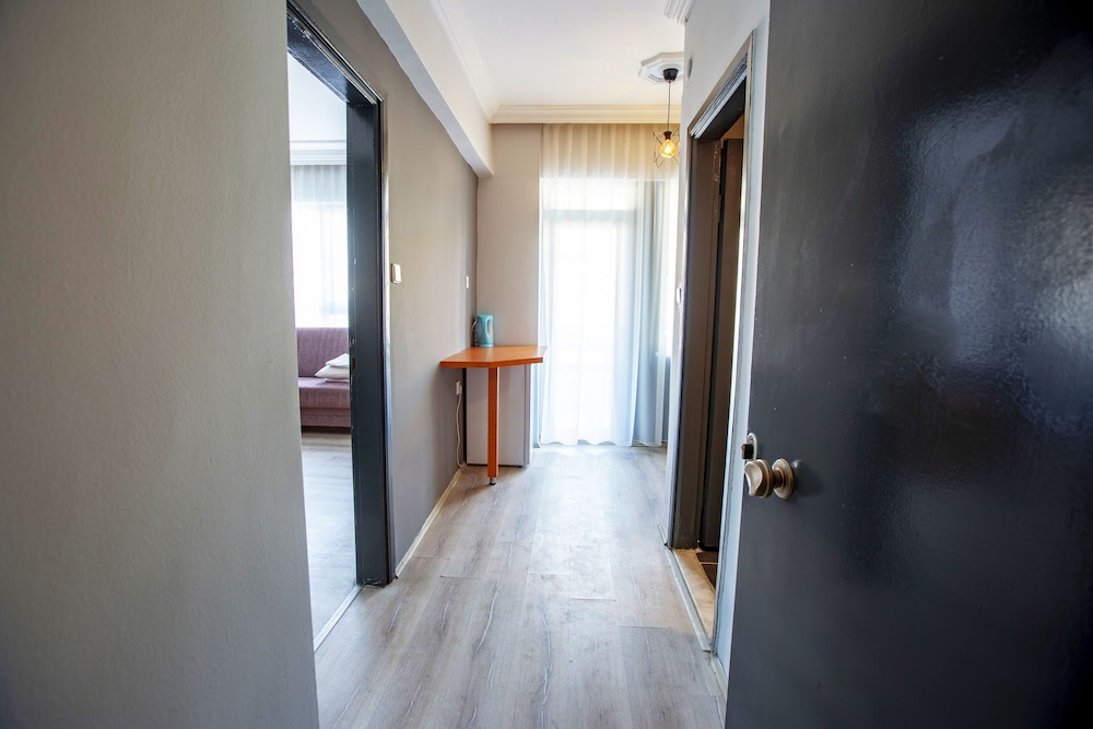HMA Hotel & Suites 13