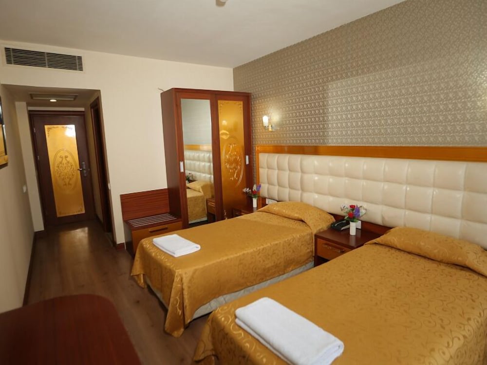 Hotel Kayalar 1