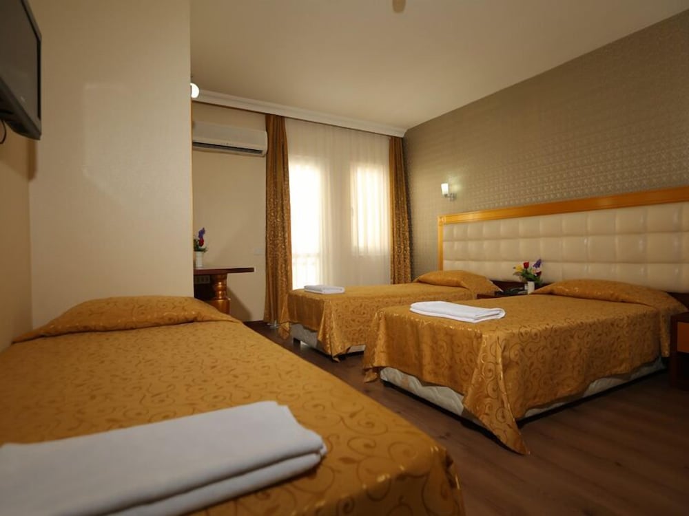 Hotel Kayalar 12