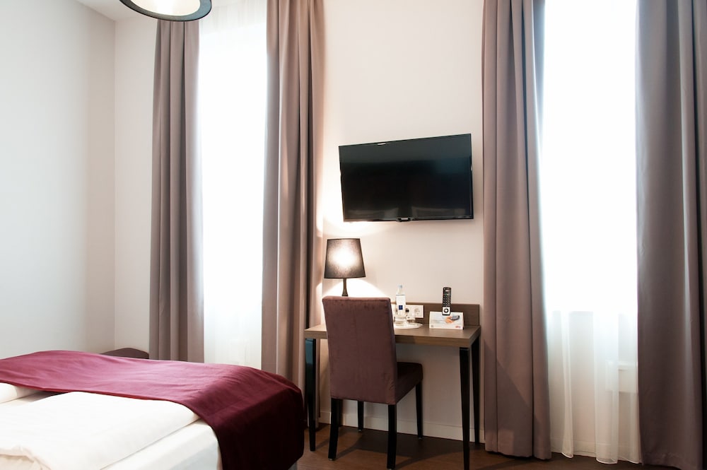 Hotel Arena an der Friedberger Warte 11