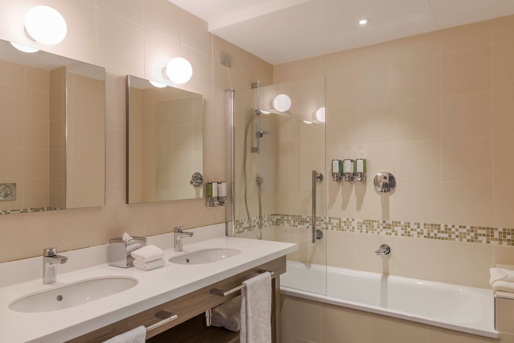Hampton by Hilton Rome East 20