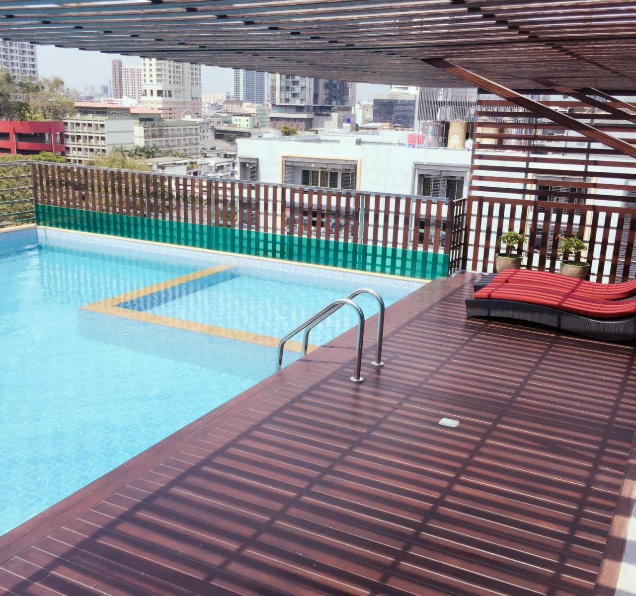 Top High Airport Link Hotel 9