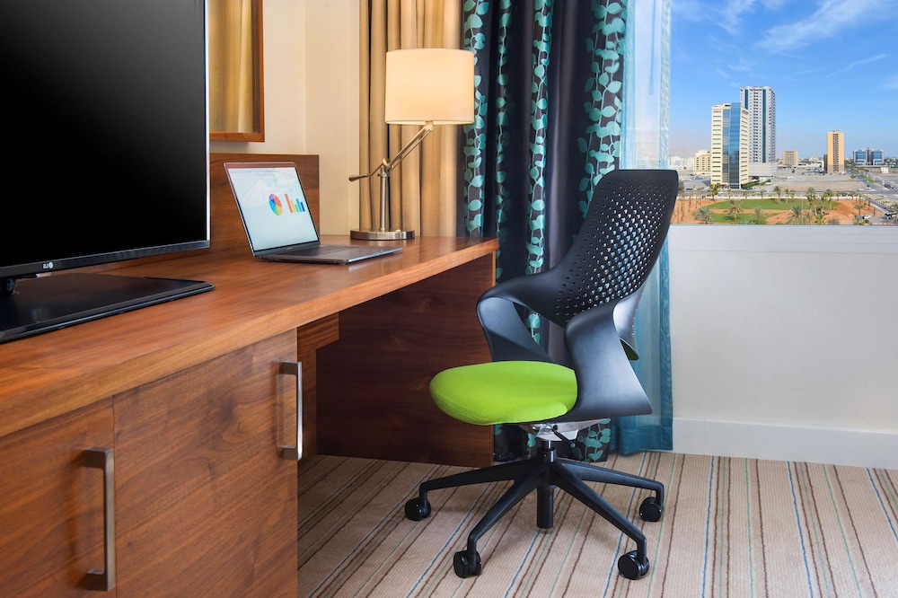 Hilton Garden Inn Ras Al Khaimah 12