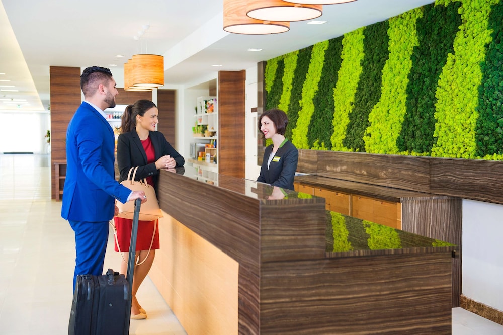 Hilton Garden Inn Ras Al Khaimah 8