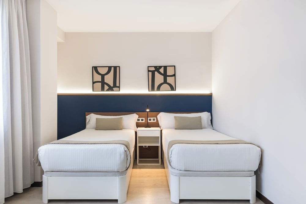Roisa Hostal Boutique 20