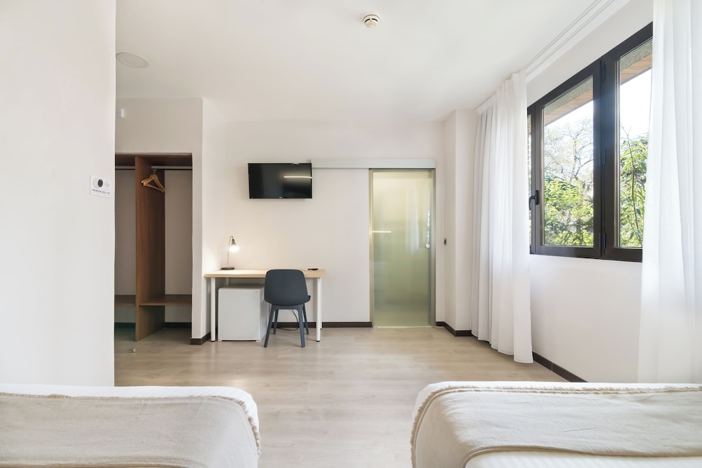 Roisa Hostal Boutique 15