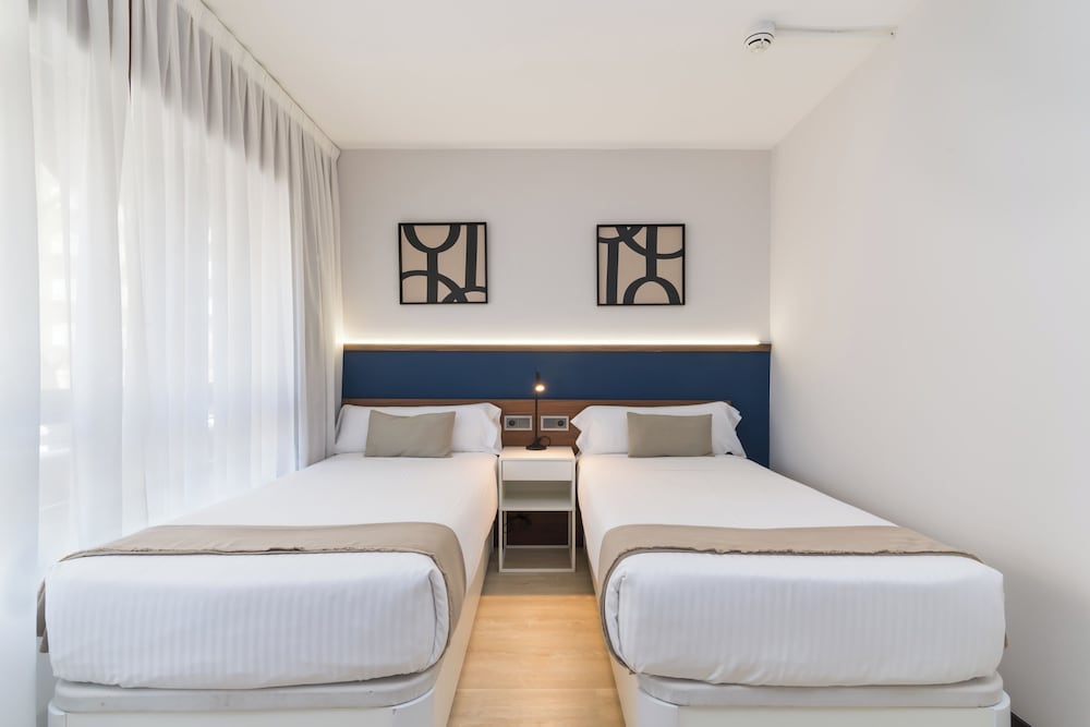 Roisa Hostal Boutique 18