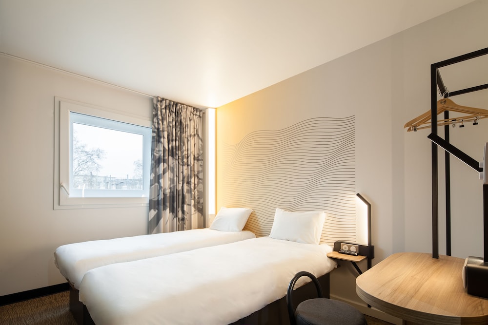 B&B HOTEL Nanterre Rueil-Malmaison 11