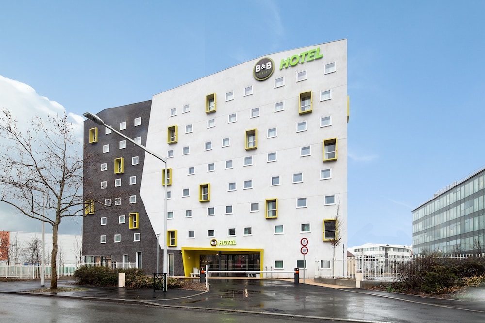 B&B HOTEL Nanterre Rueil-Malmaison 1