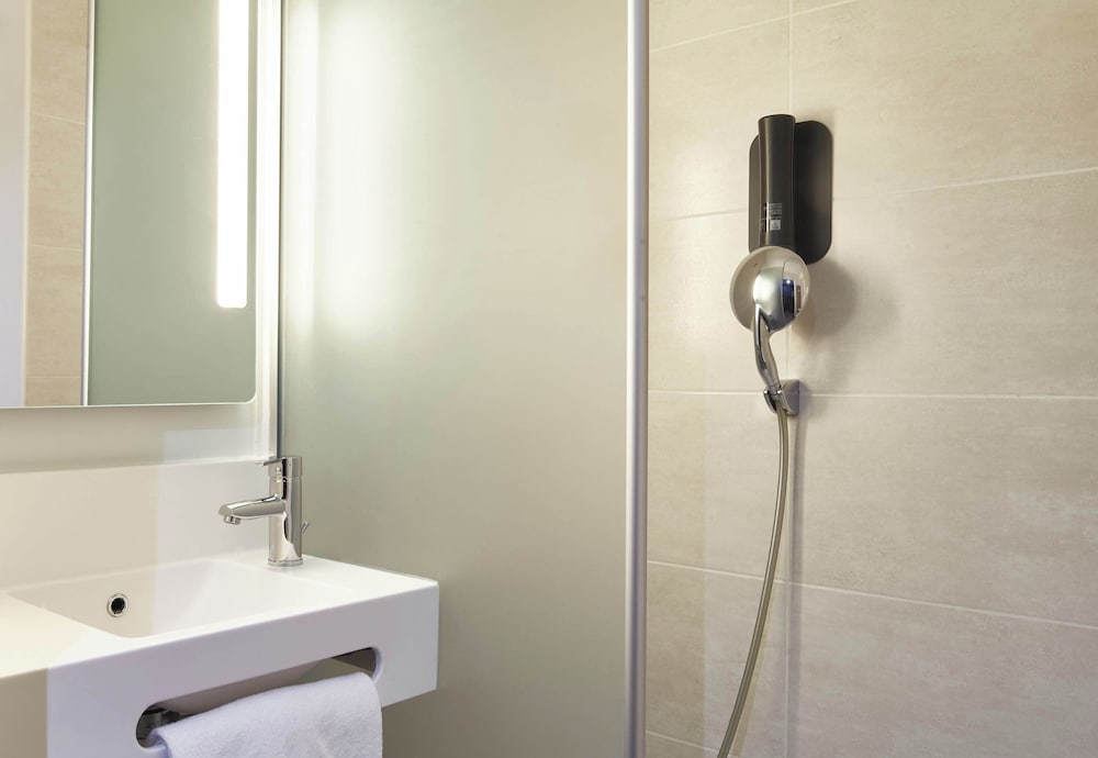 B&B HOTEL Nanterre Rueil-Malmaison 23