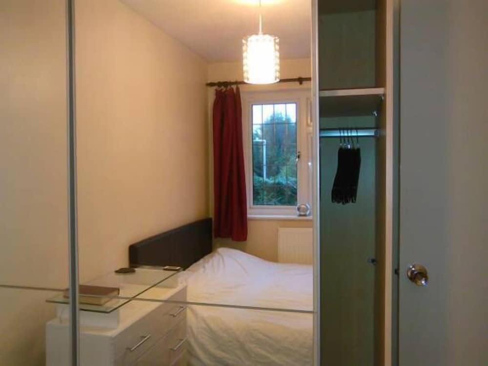 Bianca's House Hotel Heathrow Airport 24