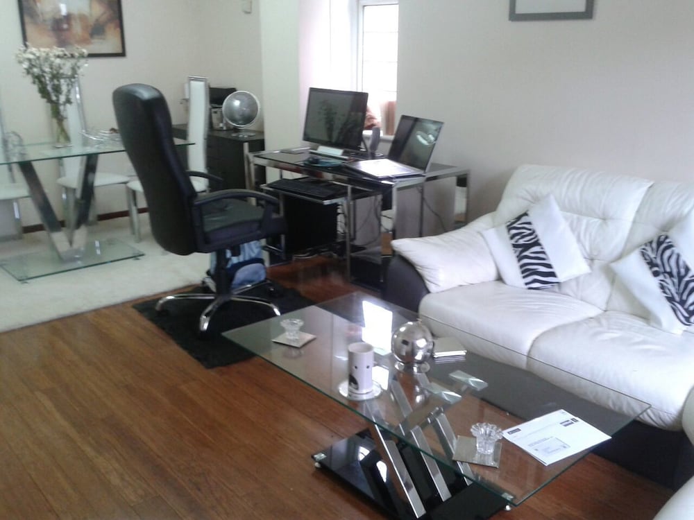 Bianca's House Hotel Heathrow Airport 3