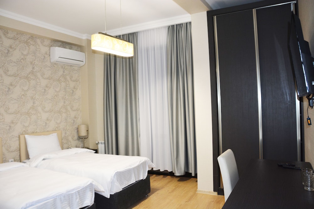 Eleon Boutique Hotel 5