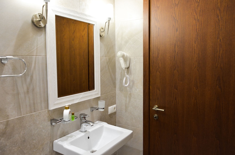 Eleon Boutique Hotel 23