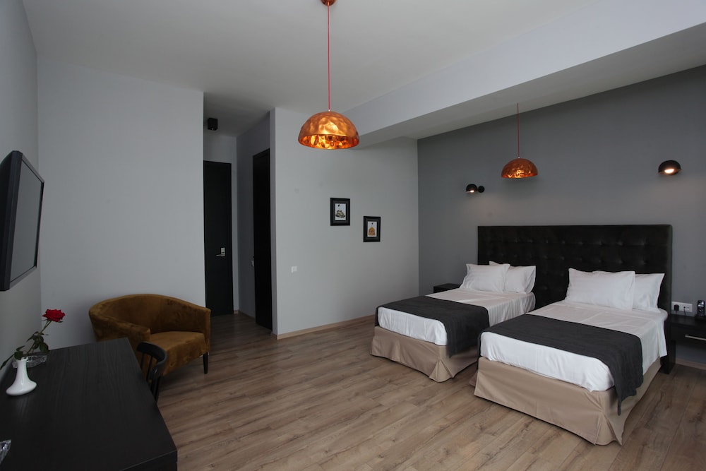 L.M Club Hotel 14
