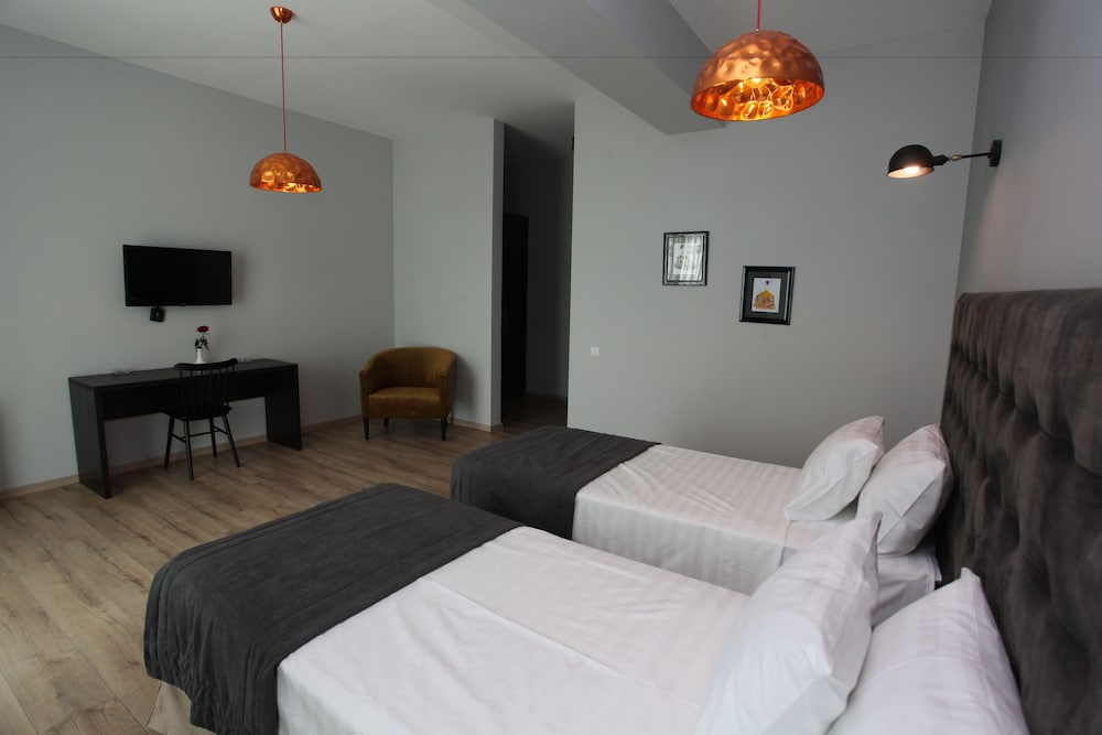 L.M Club Hotel 11