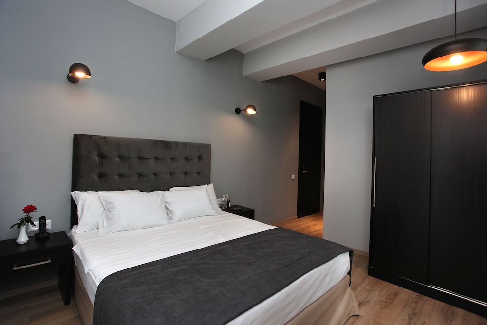 L.M Club Hotel 9