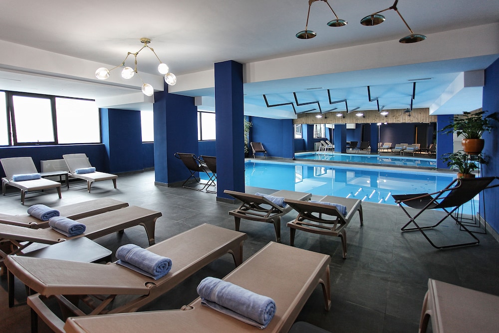 L.M Club Hotel 1