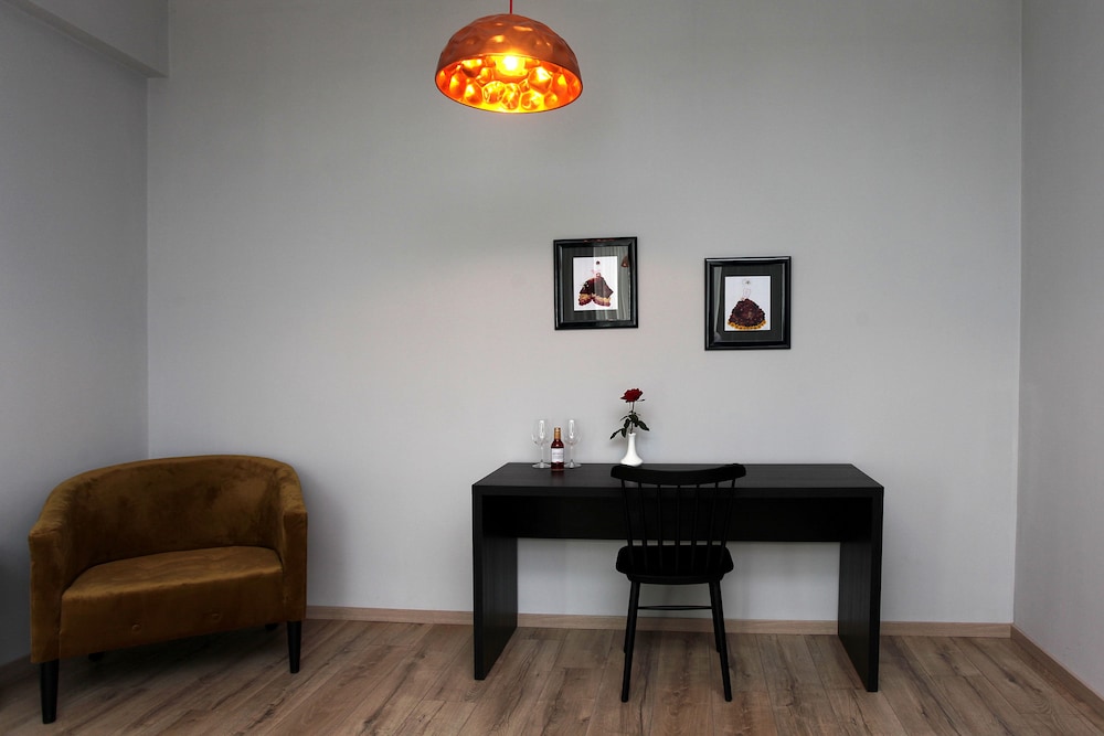L.M Club Hotel 20
