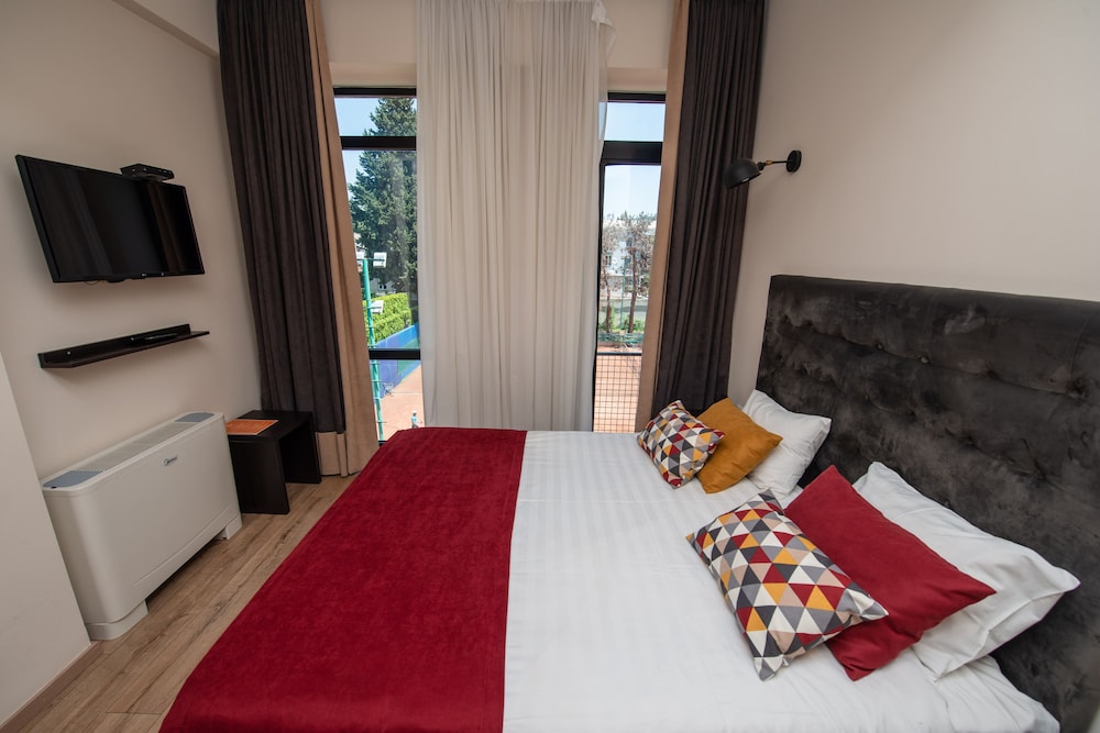 L.M Club Hotel 19