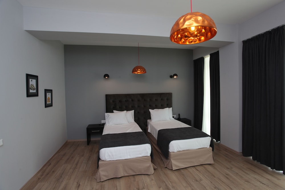 L.M Club Hotel 15