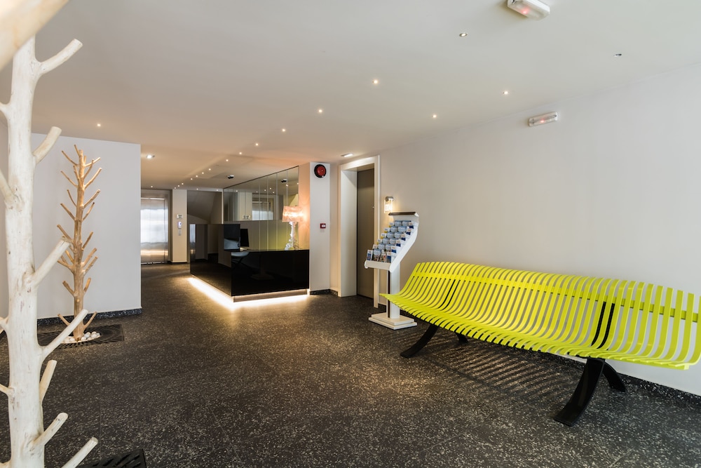 Athens Mosaico Suites & Apartments 3