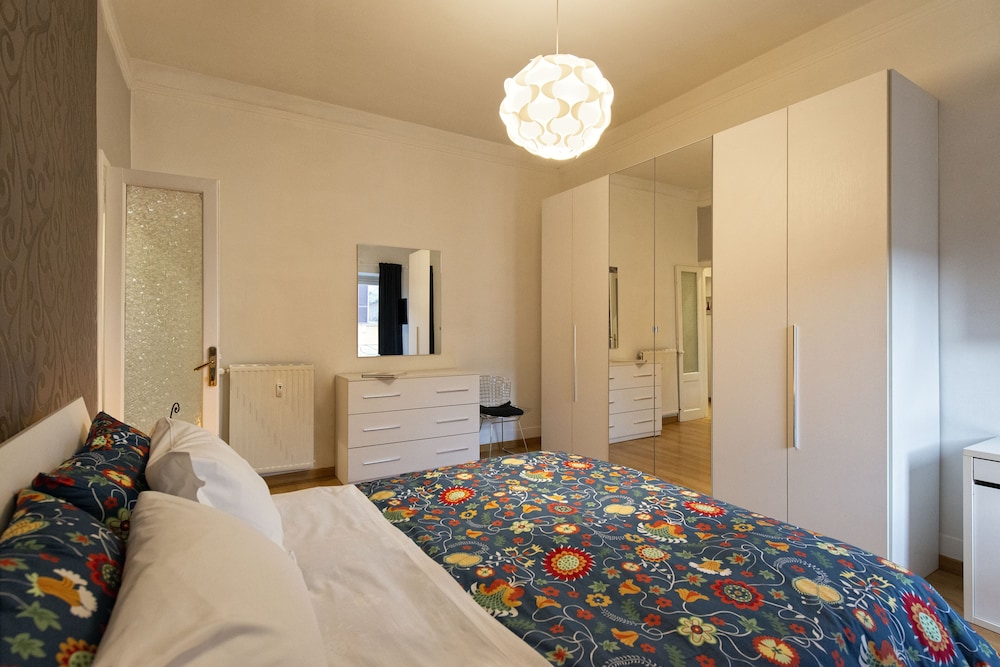 Rome La Sapienza Apartment 6