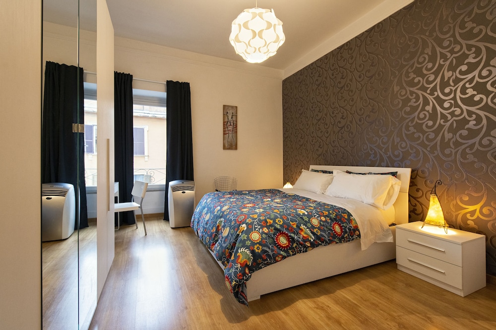 Rome La Sapienza Apartment 2