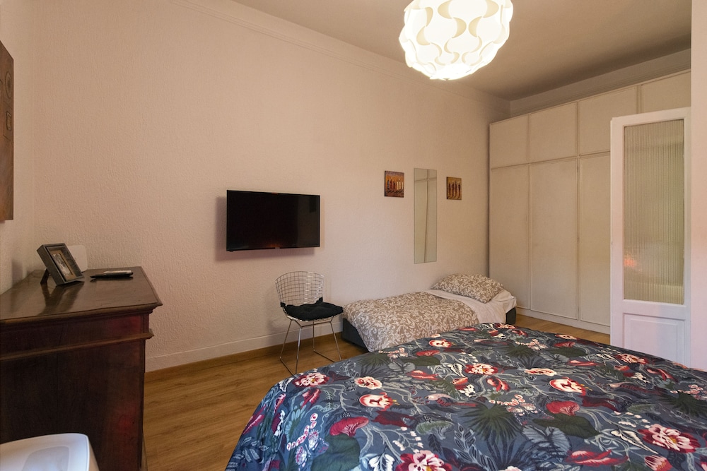 Rome La Sapienza Apartment 8