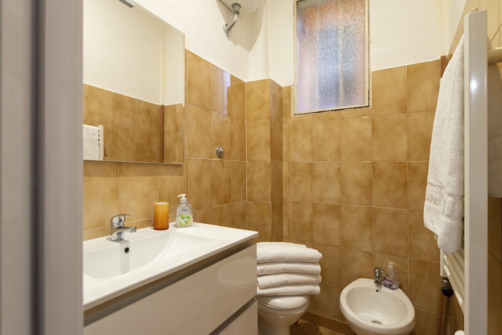Rome La Sapienza Apartment 24