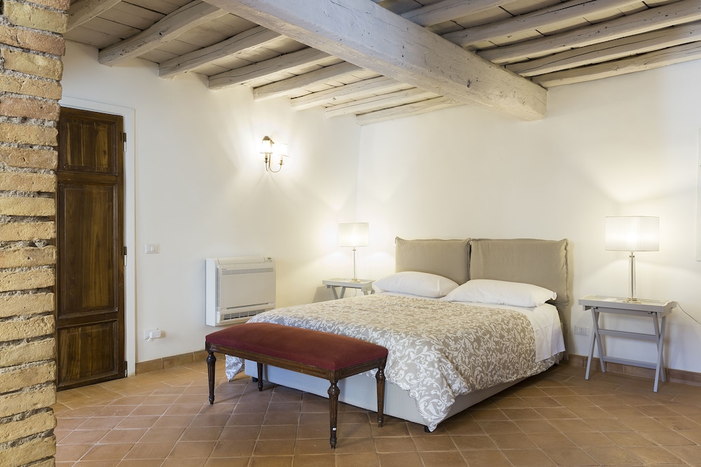 Castello del Duca 17