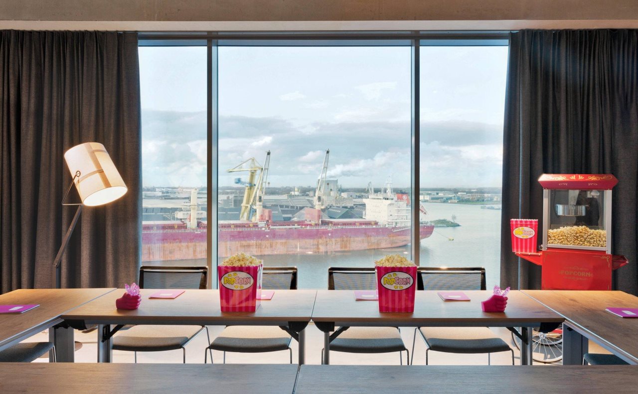 Moxy Amsterdam Houthavens 16