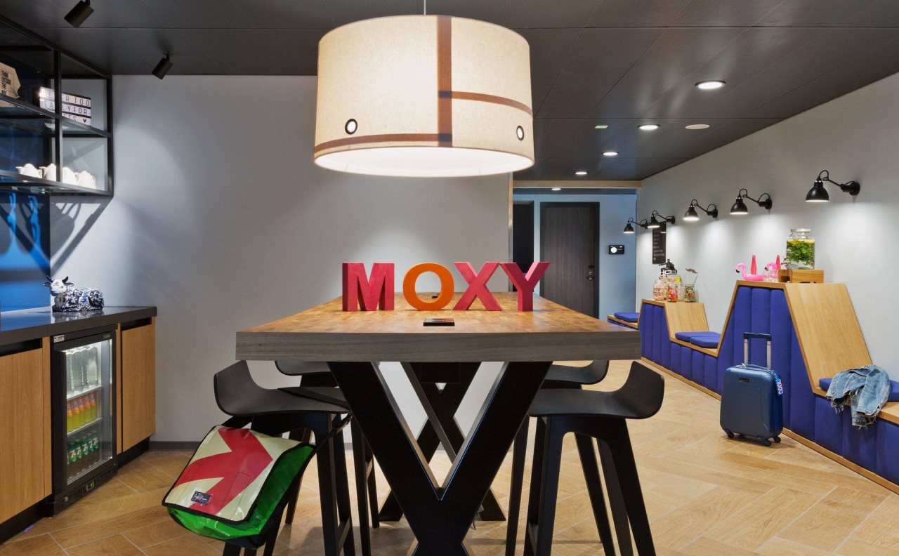 Moxy Amsterdam Houthavens 8