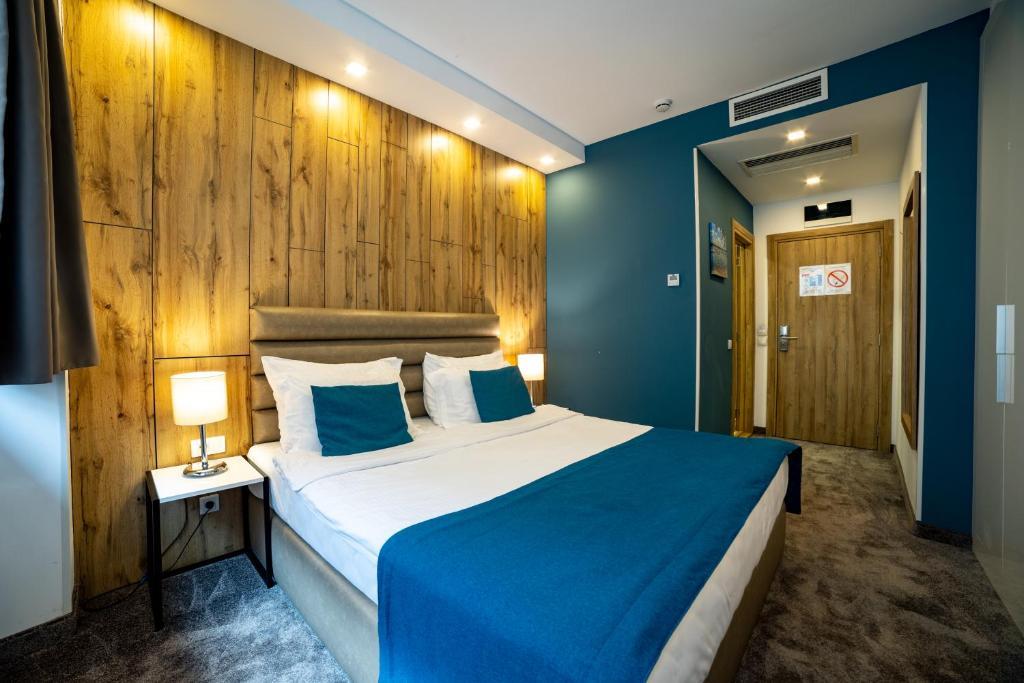 Mark Hotel Belgrade 3