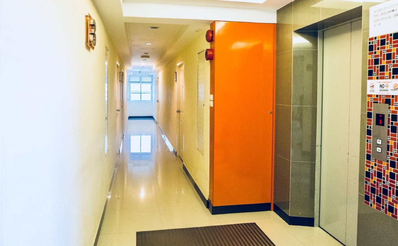 The Konnect Hotel 18