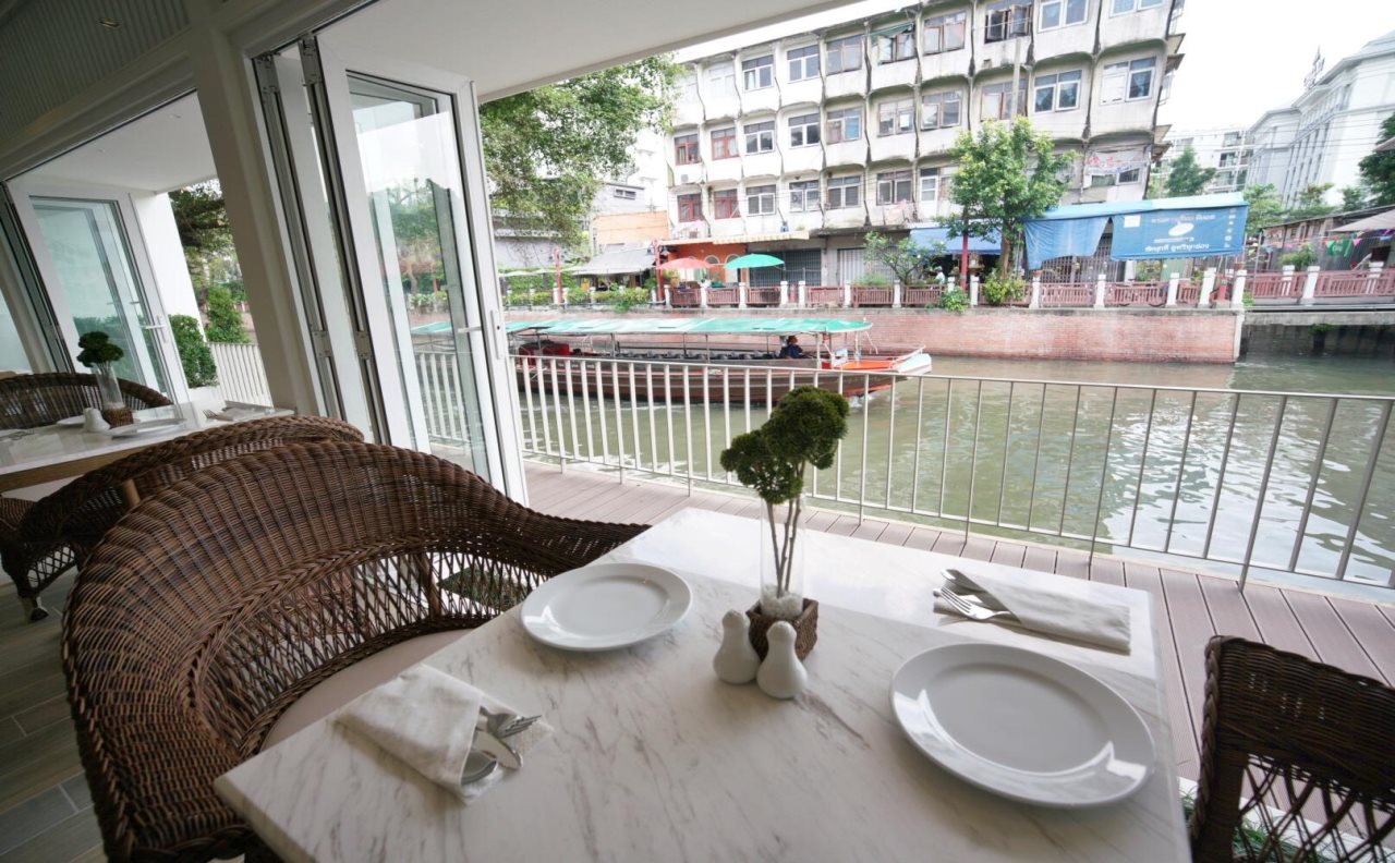 Casa Vimaya Riverside Hotel 10